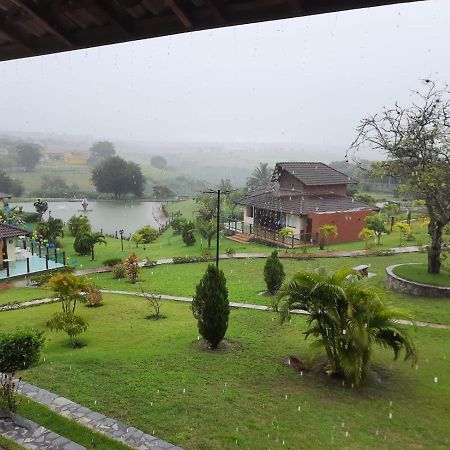 Flat Com Vista Magnifica! Winterville Gravata Pe Luaran gambar